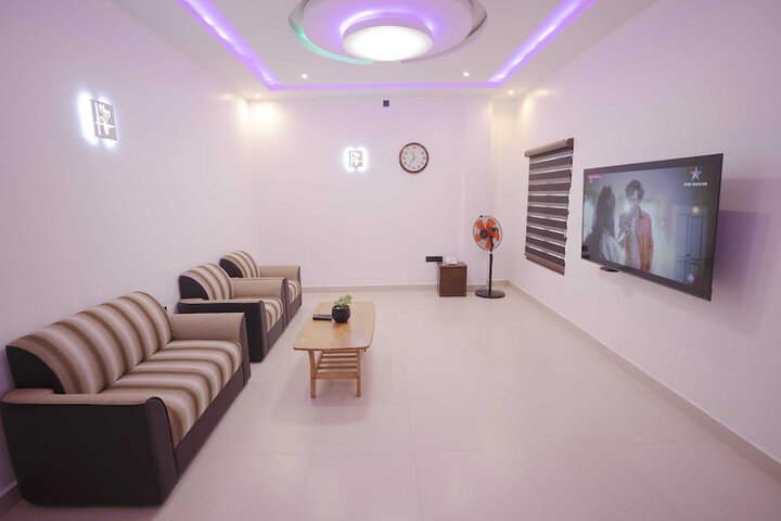 Room 45 of 76
