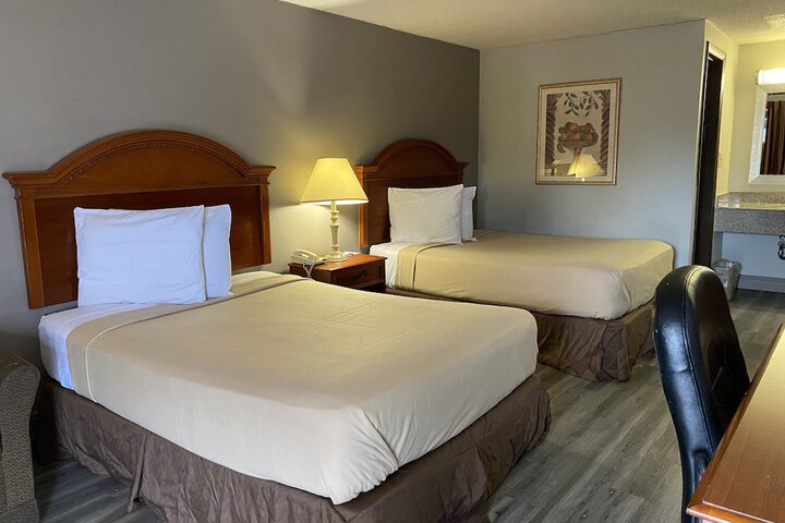 2 Double Beds (2 of 12)