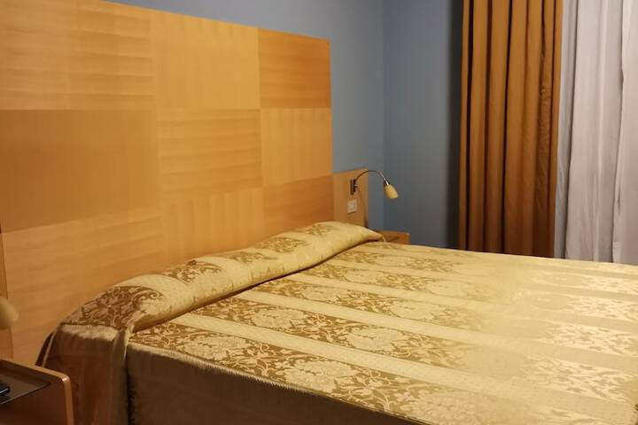 Room 6 of 45