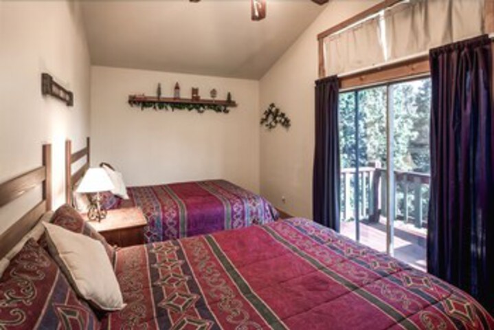 Room 28 of 33