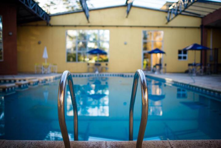 Pool 9 of 25