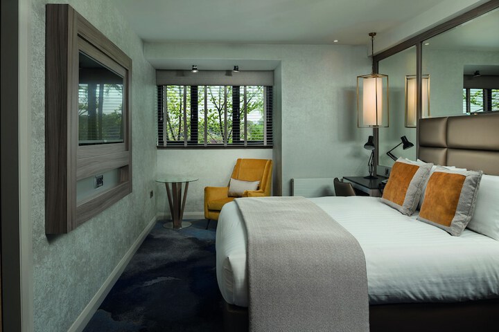 Room 3 of 54