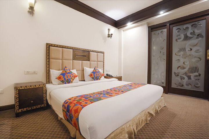 Room 20 of 33
