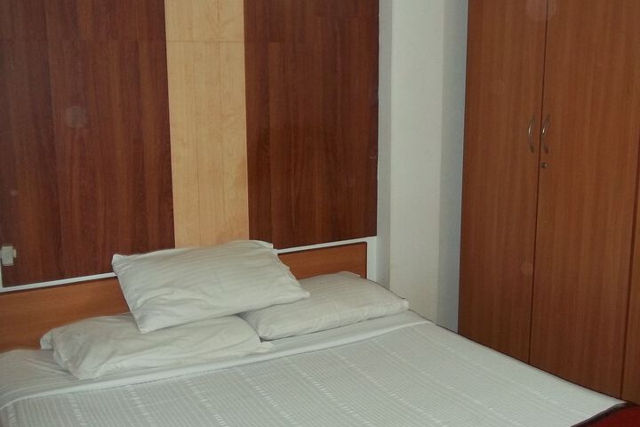 Room 13 of 15