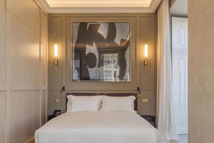 Room 21 of 80