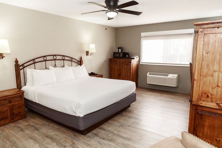 Room 14 of 53