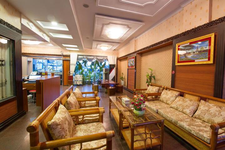 TAW WIN MYANMAR HOTEL