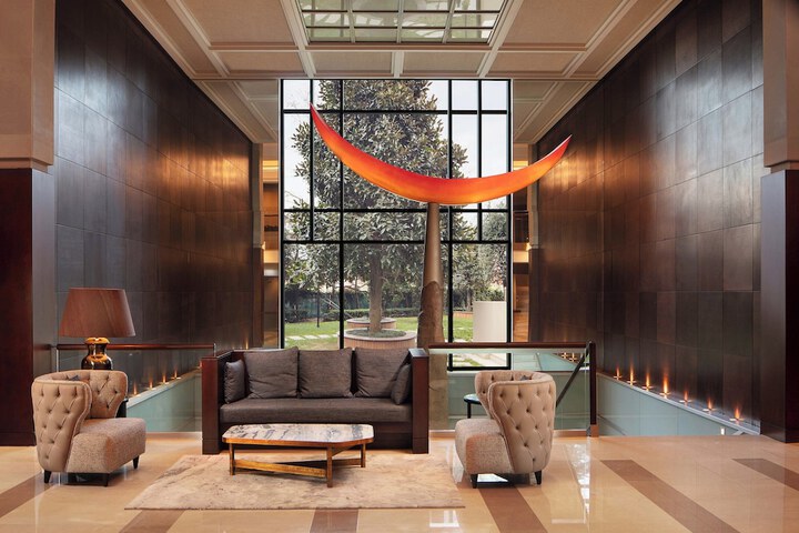 Hotel Lobby