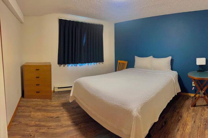 Room 27 of 47