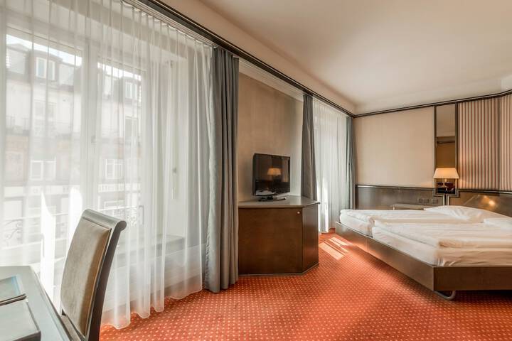 Room 57 of 146