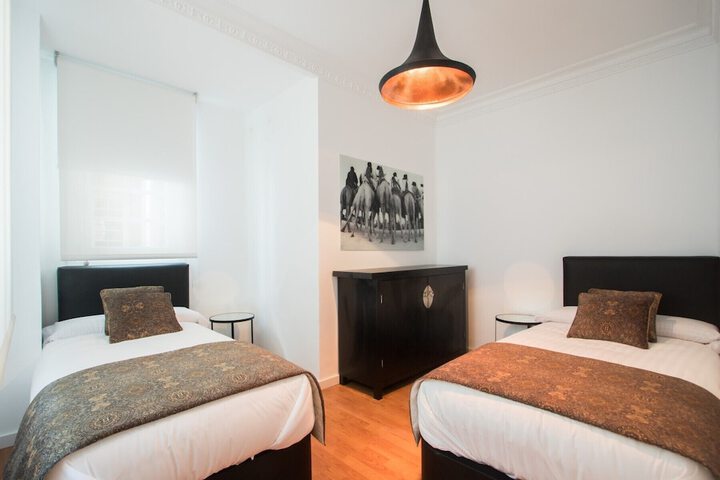 Room 65 of 226