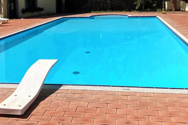 Pool 31 of 85