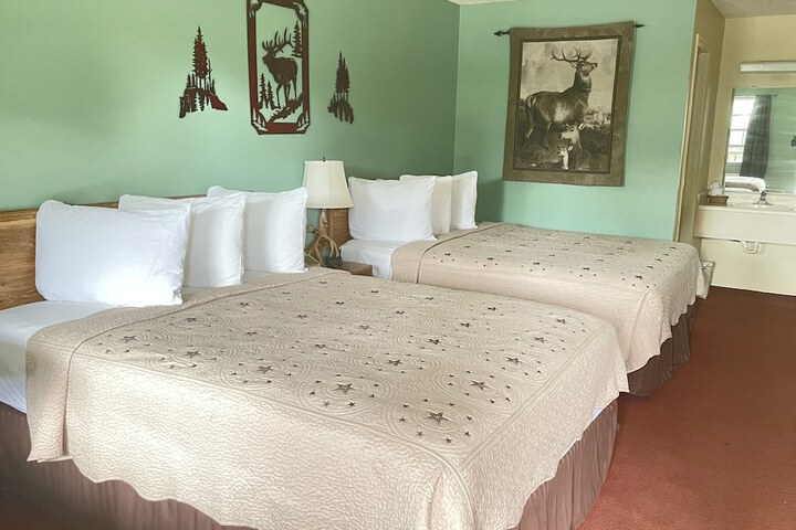 Room 18 of 43