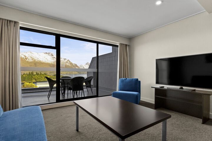 Room 10 of 49