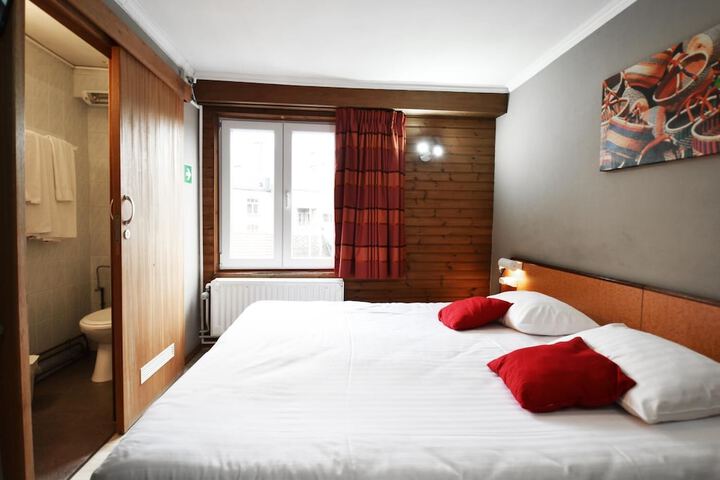 Room 22 of 51