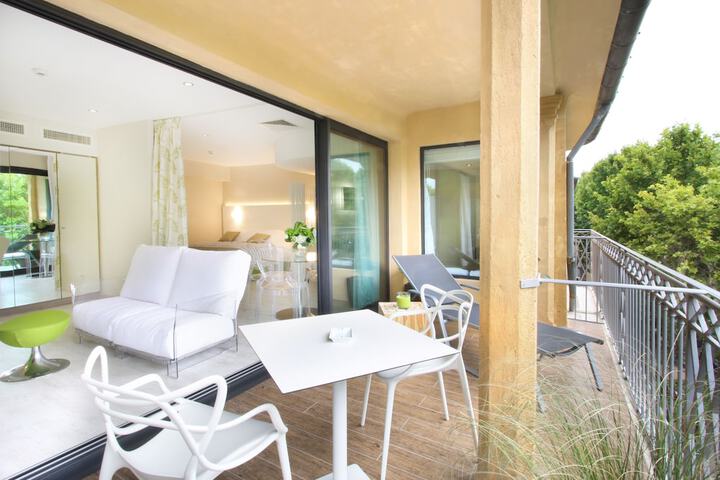 Terrace/Patio 25 of 41