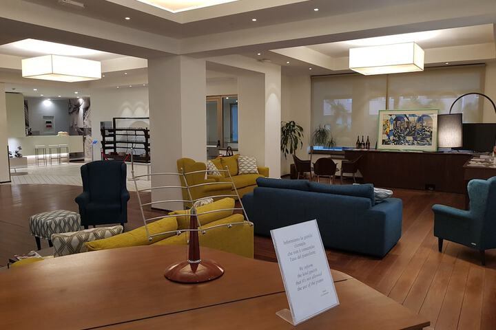 Hotel Interior 7 of 76