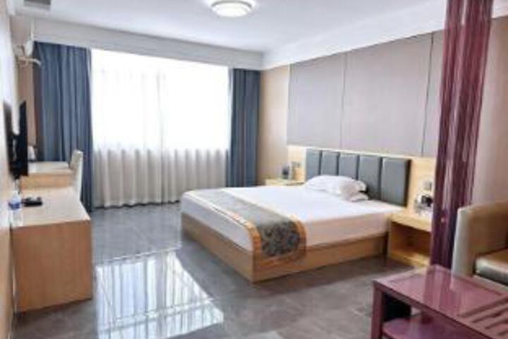 Room 8 of 8