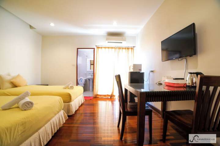 Room 28 of 40