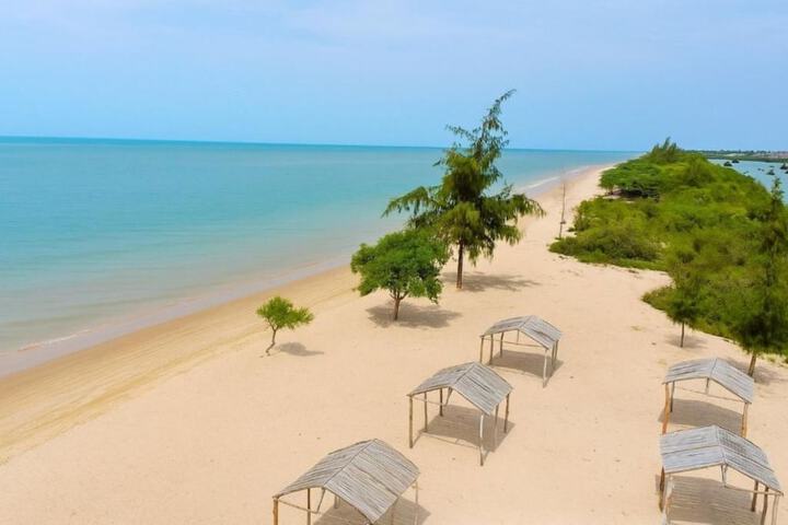 Beach 14 of 19