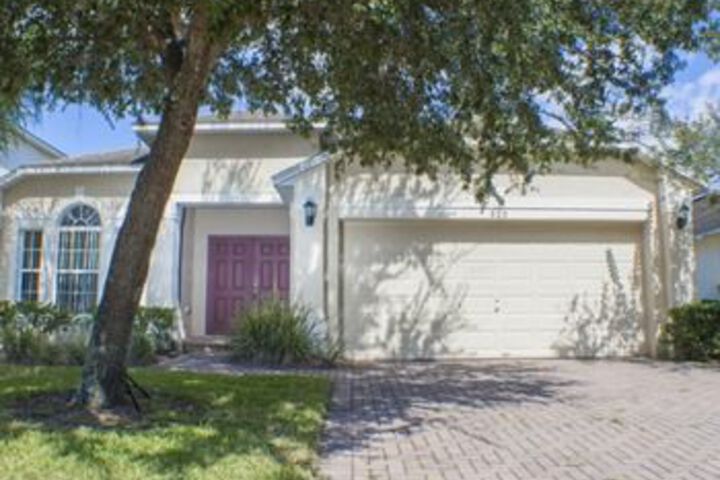 Bliss Valley Falls Home in Davenport, FL