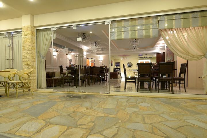 Hotel Interior 7 of 67
