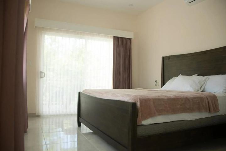 Room 5 of 20