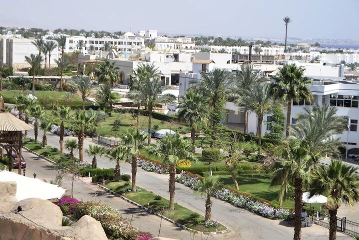 Hotel Exterior 84 of 90