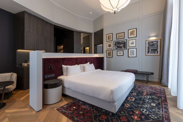 Room 27 of 116