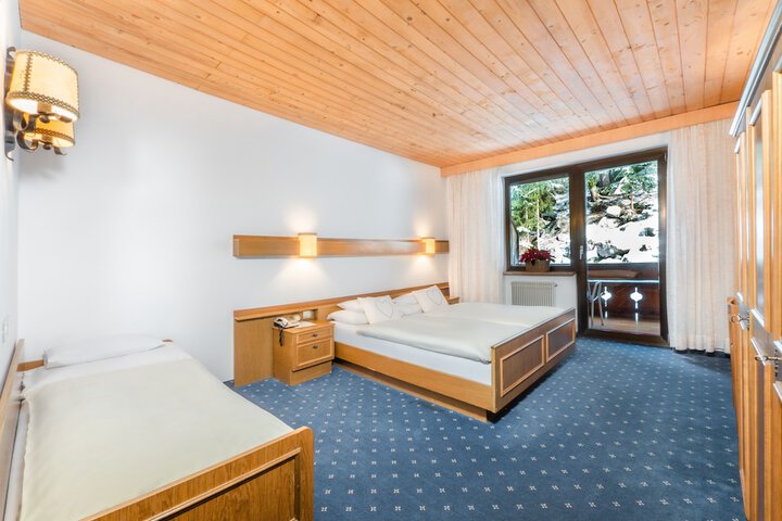 Room 9 of 60