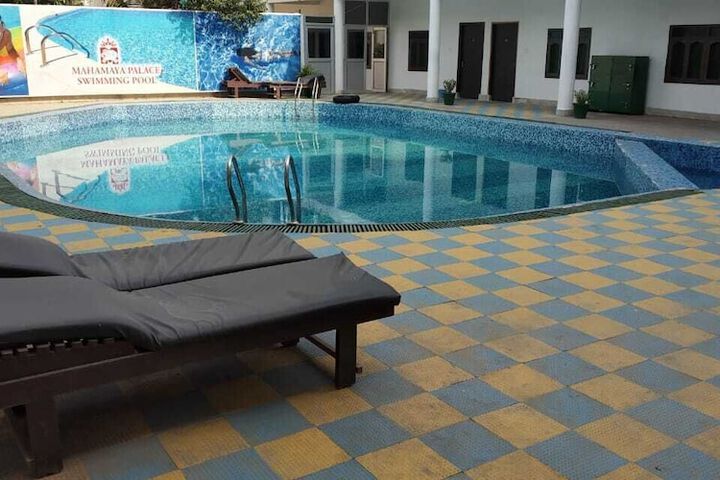 Pools & Facilities