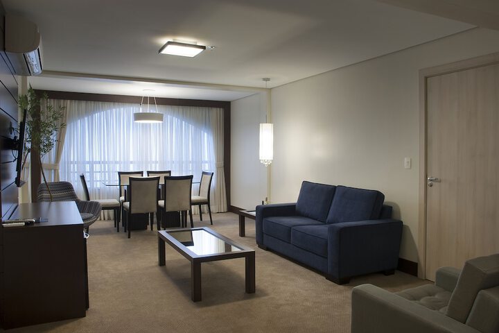Room 33 of 71