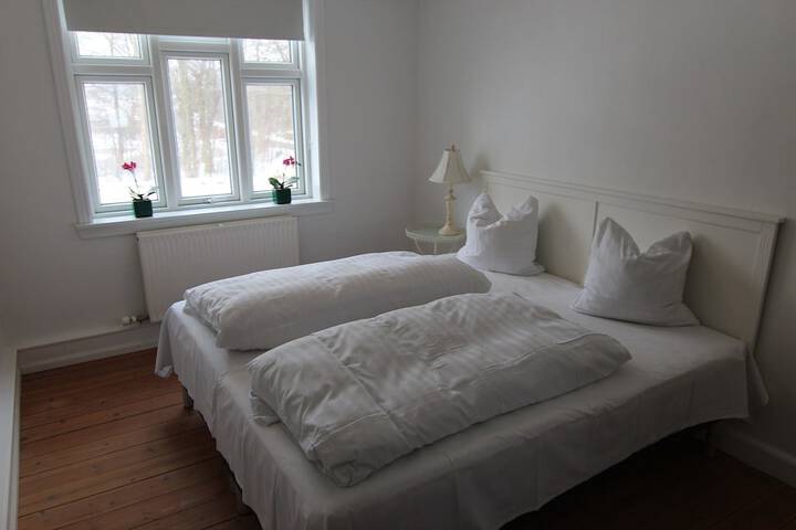 Room 9 of 40