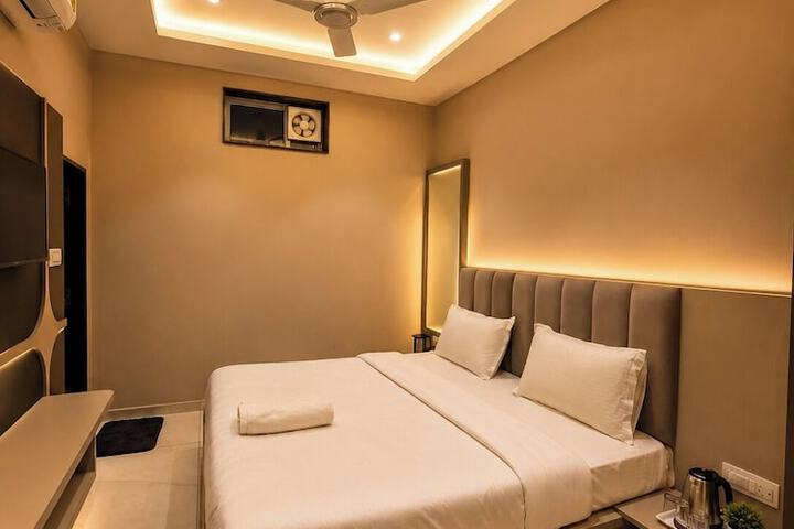Room 4 of 21