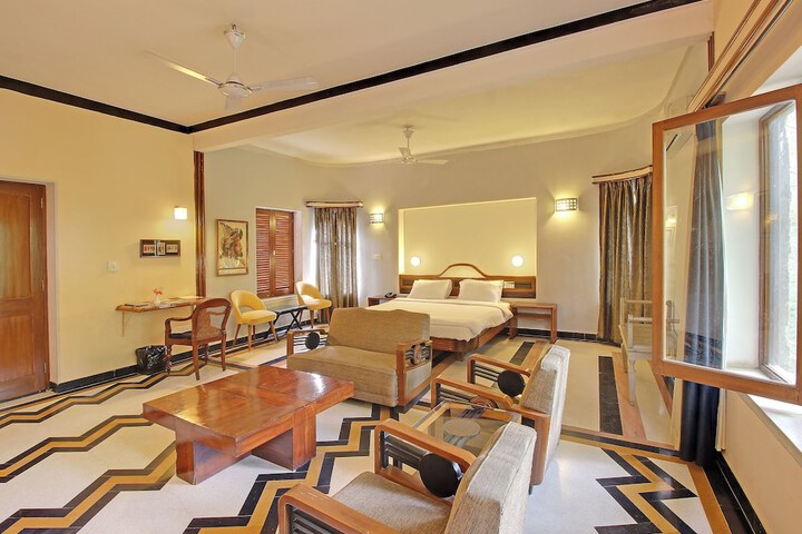 Room 4 of 53