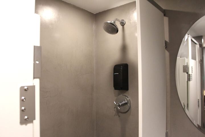Bathroom shower