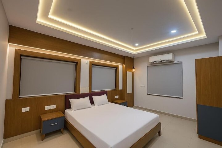 Room 8 of 19