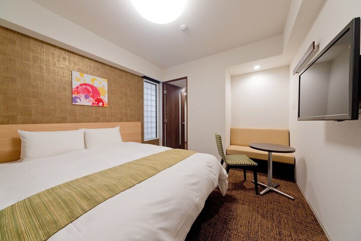 Room 14 of 35