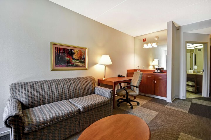 1 King Bed (7 of 46)
