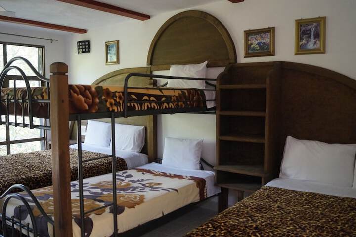 Room 6 of 22