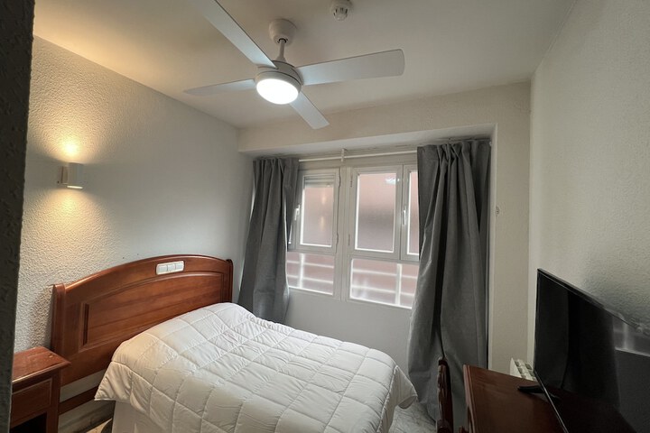 Room 6 of 36