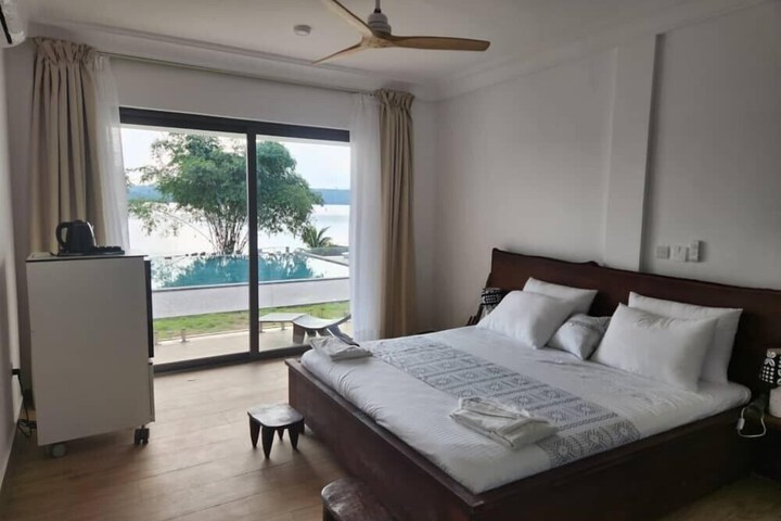 Room 4 of 29