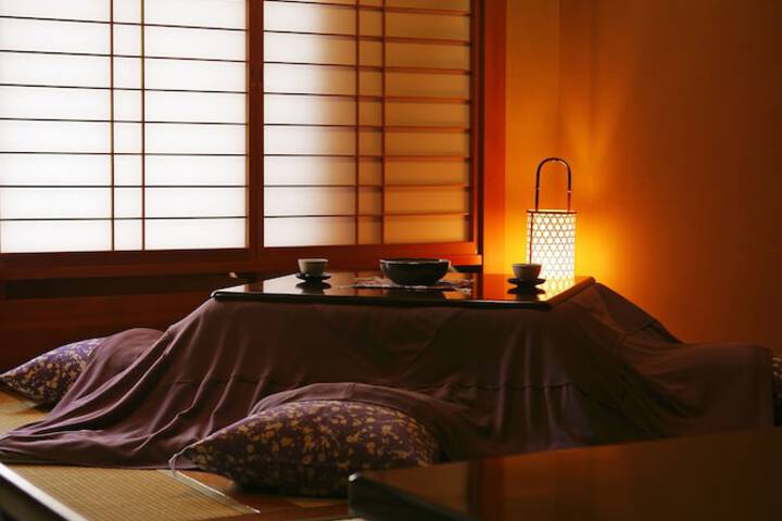 Room 6 of 44