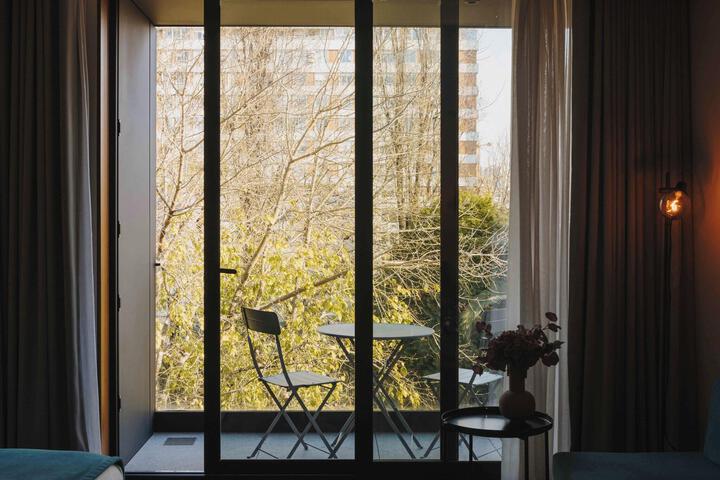 Room 10 of 79