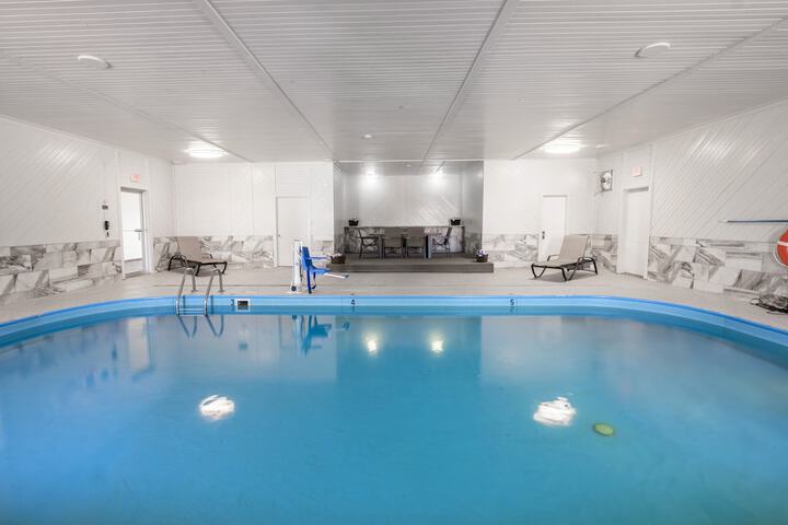 Pool 20 of 32