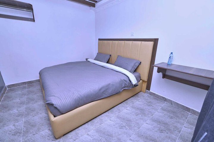 Room 4 of 51