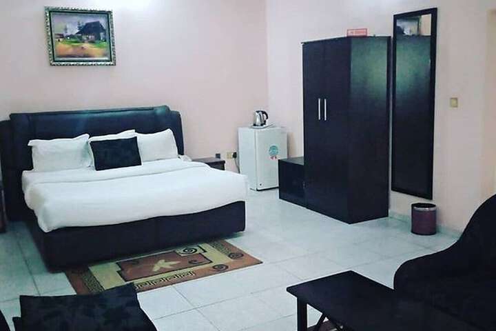 Room 2 of 16