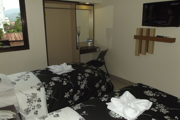 Room 13 of 24