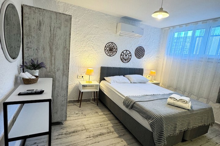 Room 11 of 45