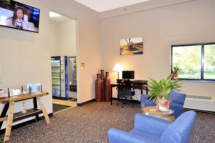 Business Center 95 of 105